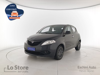 1 - Lancia Ypsilon eschini auto