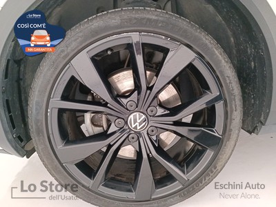 8 - Volkswagen T-Roc eschini auto