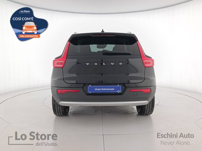 5 - Volvo XC40 eschini auto