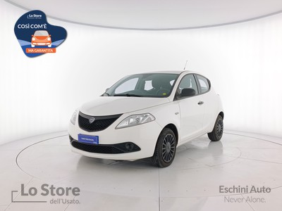 1 - Lancia Ypsilon eschini auto
