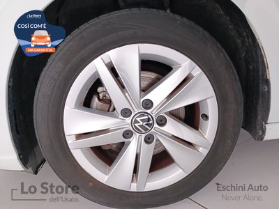 8 - Volkswagen Golf eschini auto