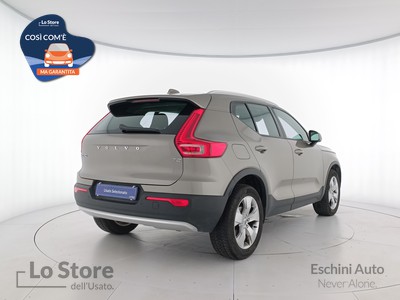 4 - Volvo XC40 eschini auto