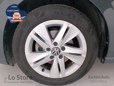 8 - Volkswagen Golf eschini auto