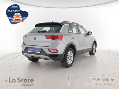 4 - Volkswagen T-Roc eschini auto