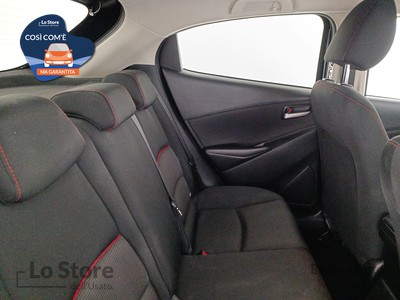 9 - Mazda 2 eschini auto
