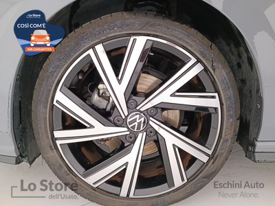 8 - Volkswagen Golf eschini auto