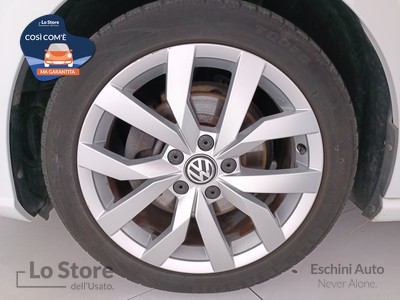 8 - Volkswagen Golf eschini auto