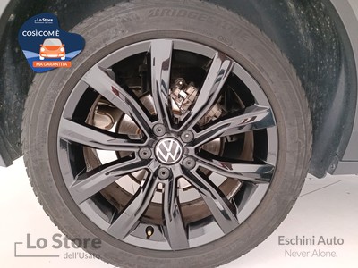 8 - Volkswagen T-Roc eschini auto