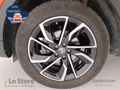 8 - Mg ZS eschini auto