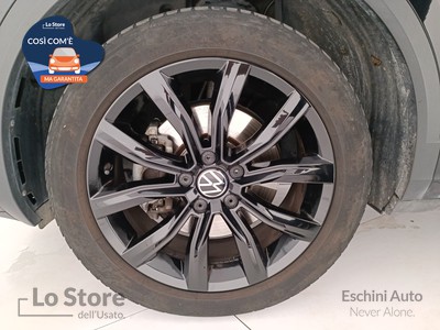 8 - Volkswagen T-Roc eschini auto