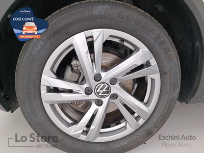 8 - Volkswagen T-Roc eschini auto