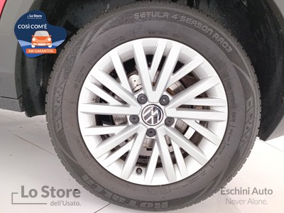 8 - Volkswagen T-Roc eschini auto