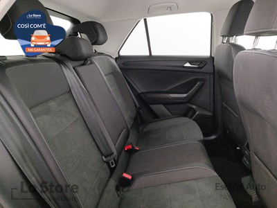 9 - Volkswagen T-Roc eschini auto