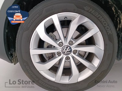 8 - Volkswagen T-Roc eschini auto