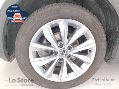 8 - Volkswagen T-Roc eschini auto