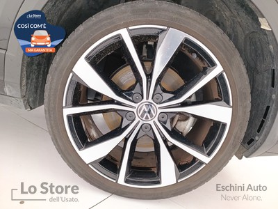 8 - Volkswagen T-Roc eschini auto