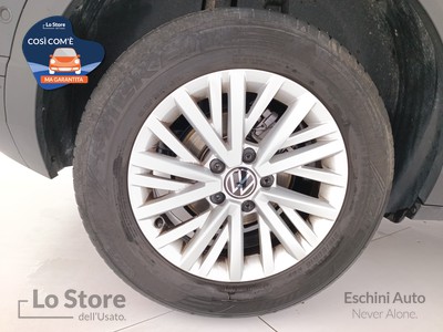 8 - Volkswagen T-Roc eschini auto