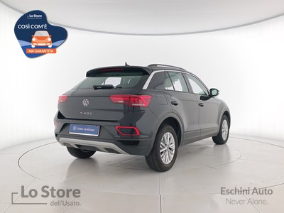 4 - Volkswagen T-Roc eschini auto
