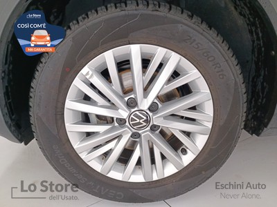 8 - Volkswagen T-Roc eschini auto