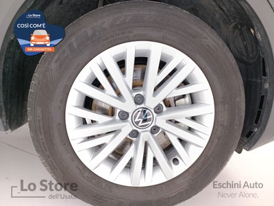 8 - Volkswagen T-Roc eschini auto