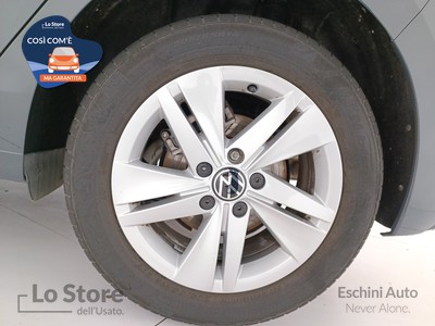 8 - Volkswagen Golf eschini auto