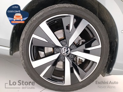 8 - Volkswagen Golf eschini auto