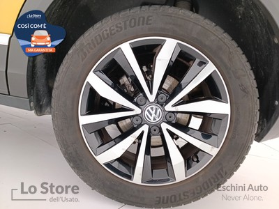 8 - Volkswagen T-Roc eschini auto