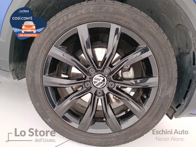 8 - Volkswagen T-Roc eschini auto