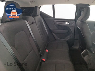9 - Volvo XC40 eschini auto