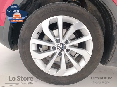 8 - Volkswagen T-Roc eschini auto