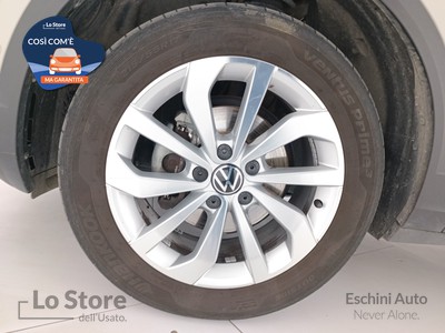 8 - Volkswagen T-Roc eschini auto