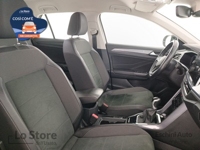 10 - Volkswagen T-Roc eschini auto