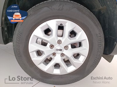 8 - Dacia Duster eschini auto