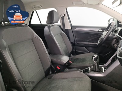 10 - Volkswagen T-Roc eschini auto