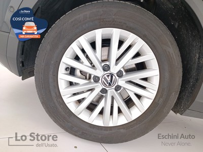 8 - Volkswagen T-Roc eschini auto