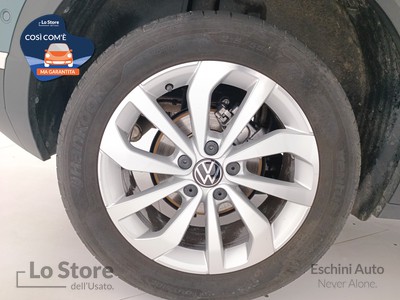 8 - Volkswagen T-Roc eschini auto