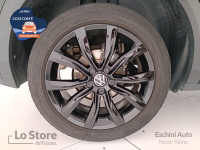 8 - Volkswagen T-Roc eschini auto