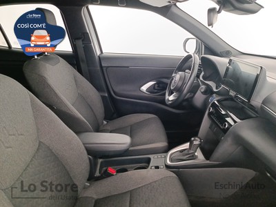 10 - Toyota Yaris cross eschini auto