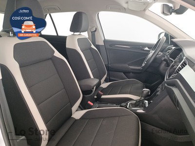10 - Volkswagen T-Roc eschini auto