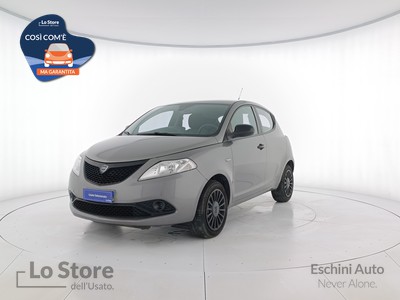 1 - Lancia Ypsilon eschini auto