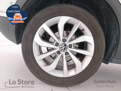 8 - Volkswagen T-Roc eschini auto