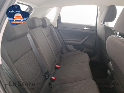 9 - Volkswagen Polo eschini auto