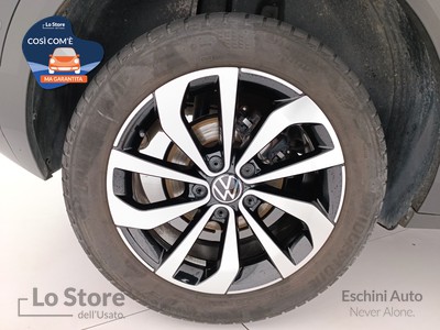 8 - Volkswagen T-Roc eschini auto