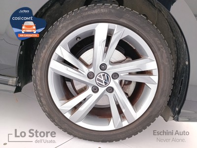 8 - Volkswagen Golf eschini auto