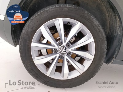8 - Volkswagen T-Roc eschini auto
