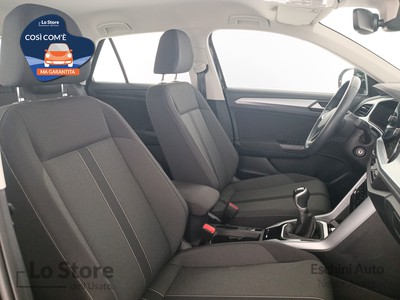 10 - Volkswagen T-Roc eschini auto