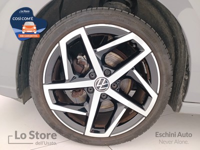 8 - Volkswagen Golf eschini auto
