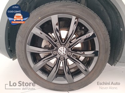 8 - Volkswagen T-Roc eschini auto