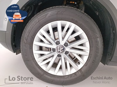 8 - Volkswagen T-Roc eschini auto