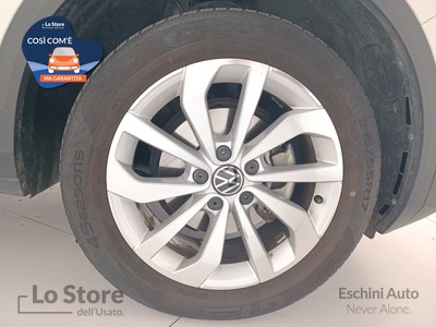 8 - Volkswagen T-Roc eschini auto